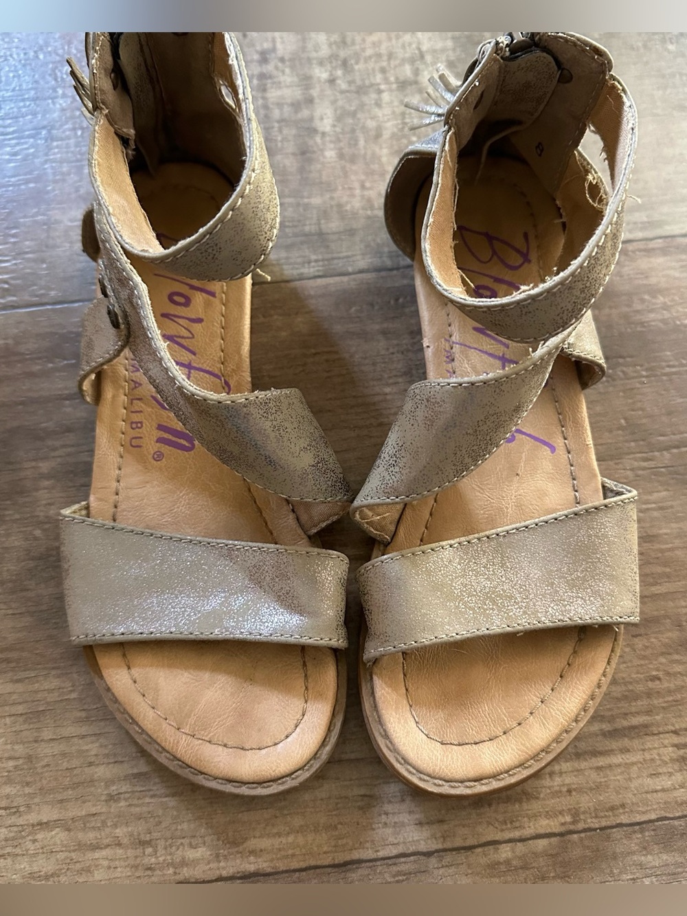 Blowfish taupe with sparkle back zip gladiator sandals